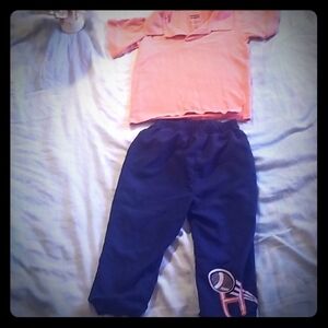 PAIRED OUTFIT: SIZ 3 DISNEY AND LEVI BRANDS!